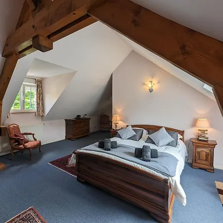 Ferienhaus Maison Spacieuse En Village, Equipee Et Confortable, Avec Acces Riviere Et Garage. - Fr-1-611-93