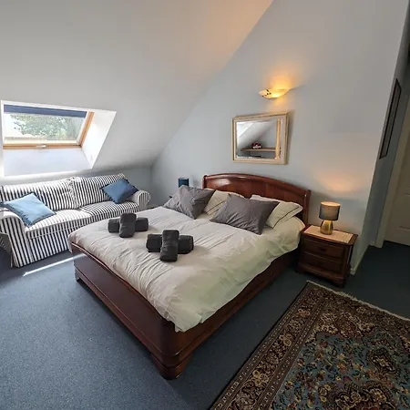 Ferienhaus Maison Spacieuse En Village, Equipee Et Confortable, Avec Acces Riviere Et Garage. - Fr-1-611-93
